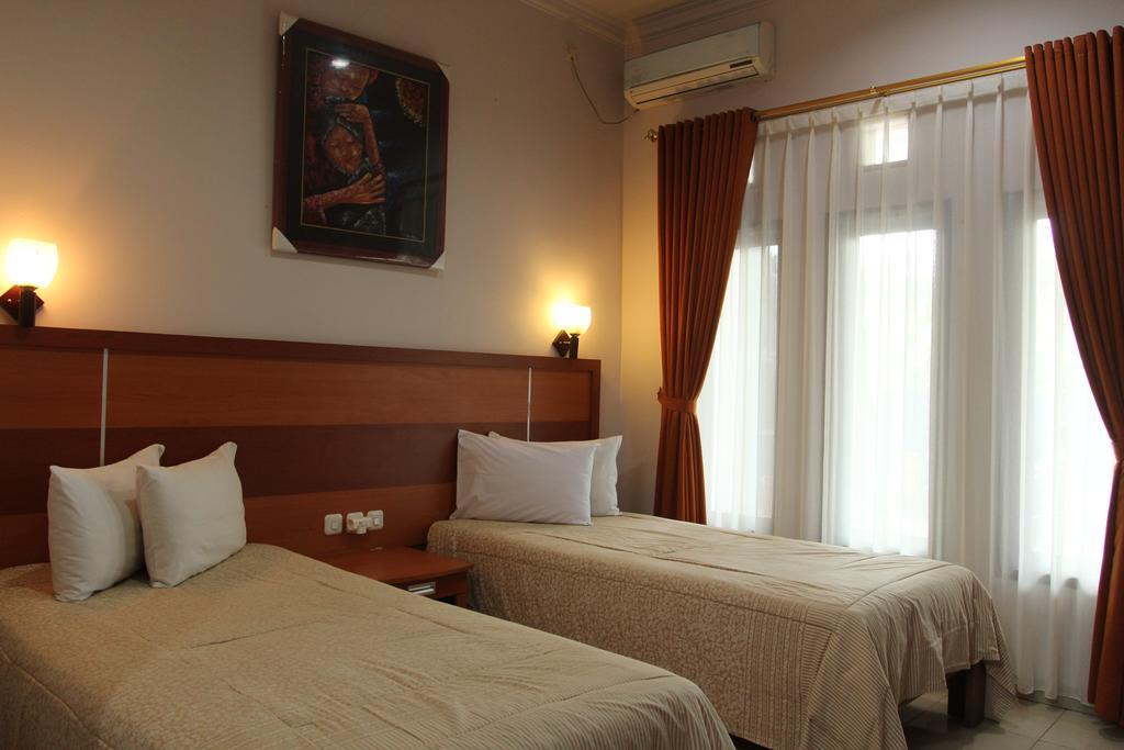 Hotel Bintang Redannte 加鲁特 客房 照片